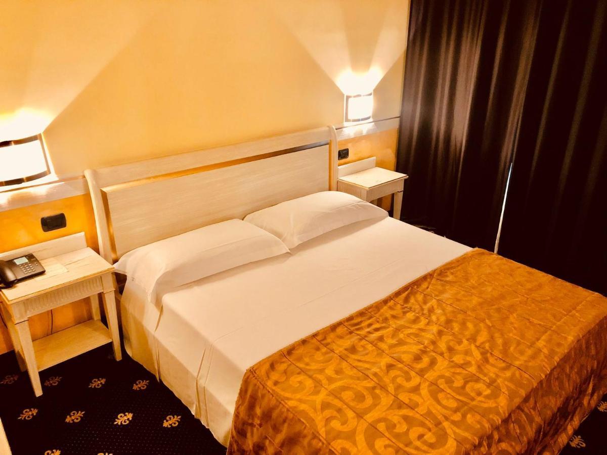 Motel Malpensa Inn & Hotel-Airport Κάζε Νουόβε Εξωτερικό φωτογραφία