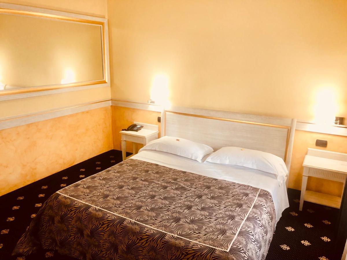 Motel Malpensa Inn & Hotel-Airport Κάζε Νουόβε Εξωτερικό φωτογραφία