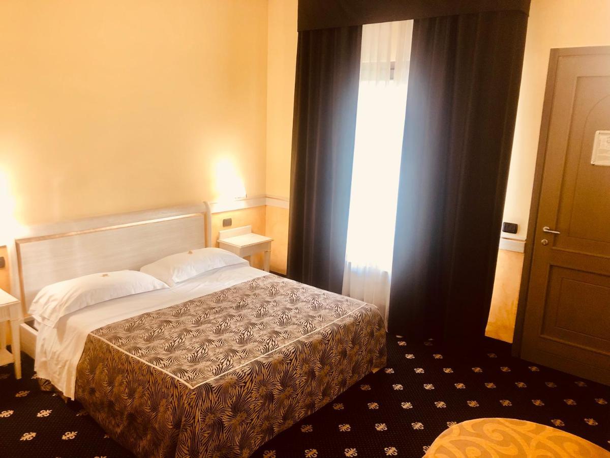 Motel Malpensa Inn & Hotel-Airport Κάζε Νουόβε Εξωτερικό φωτογραφία